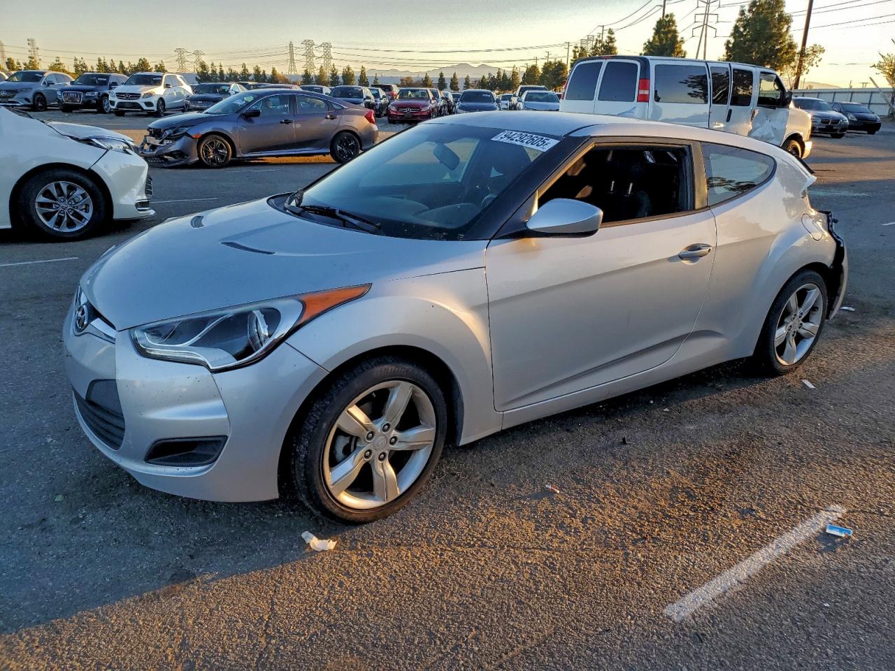 HYUNDAI VELOSTER 2015