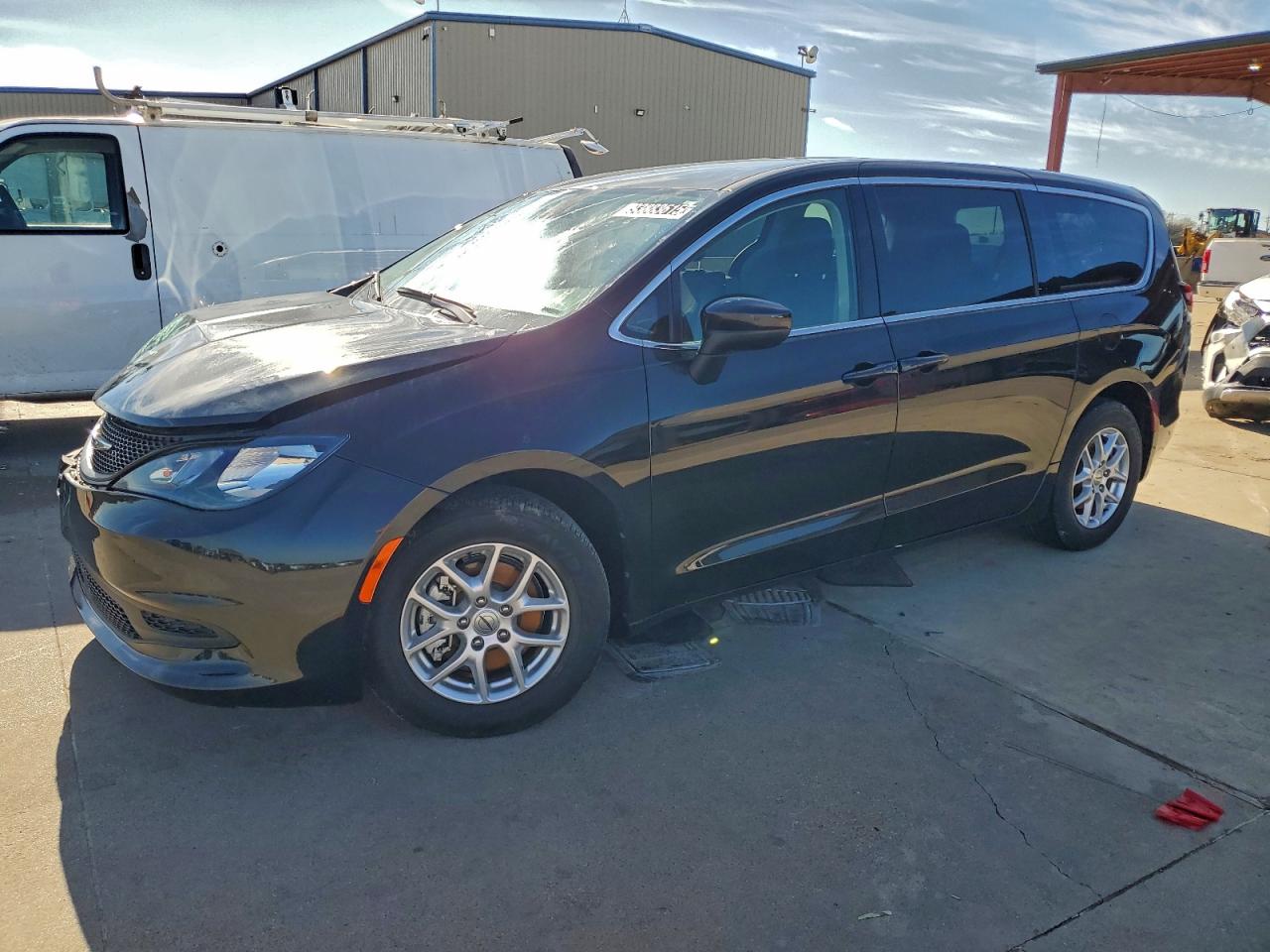 CHRYSLER VOYAGER LX 2021