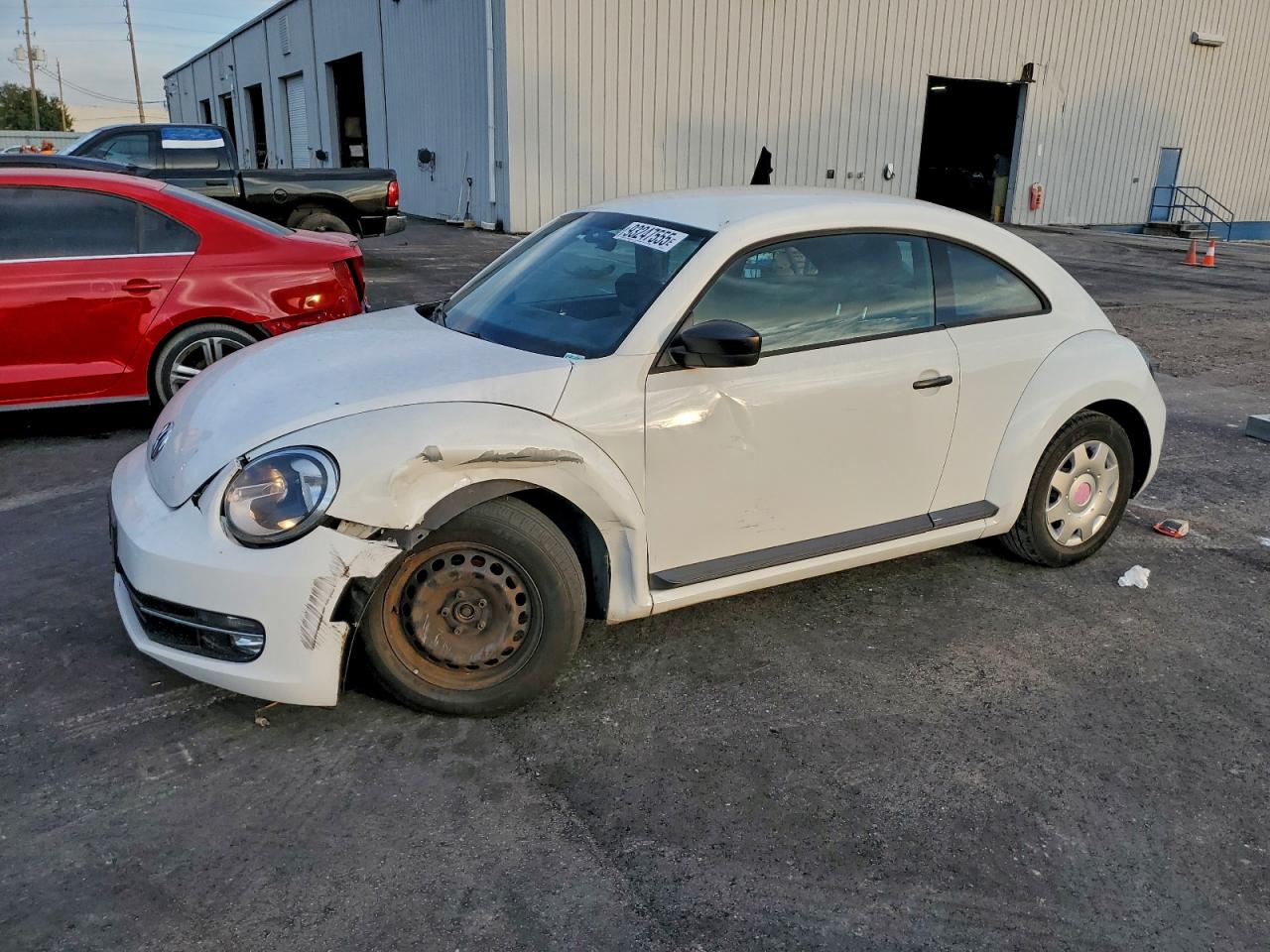 VOLKSWAGEN BEETLE 2012