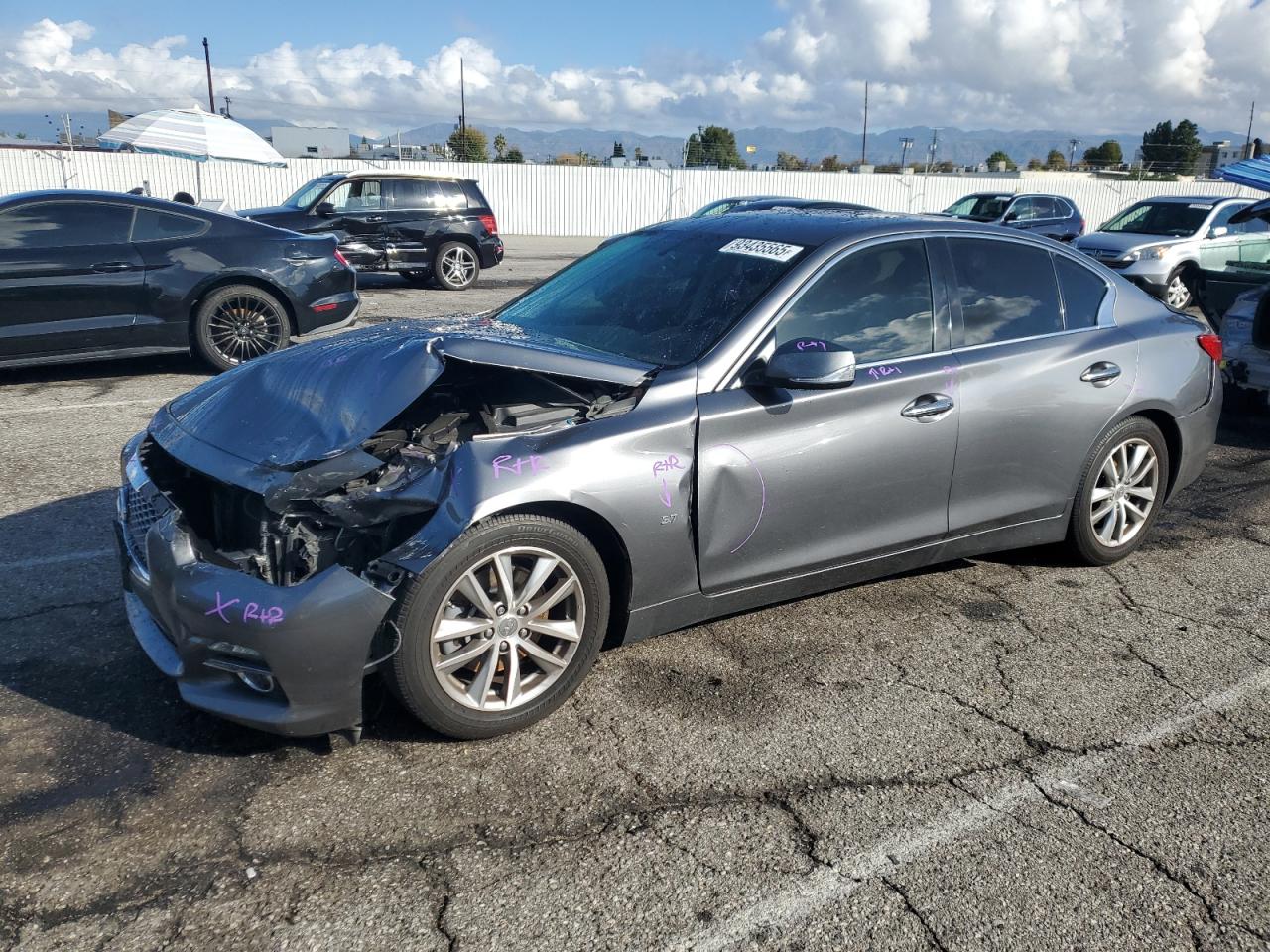 INFINITI Q50 2015