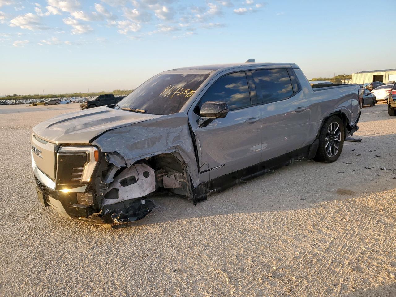 GMC SIERRA DEN 2025