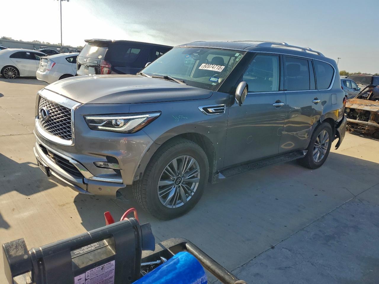 INFINITI QX80 LUXE 2021