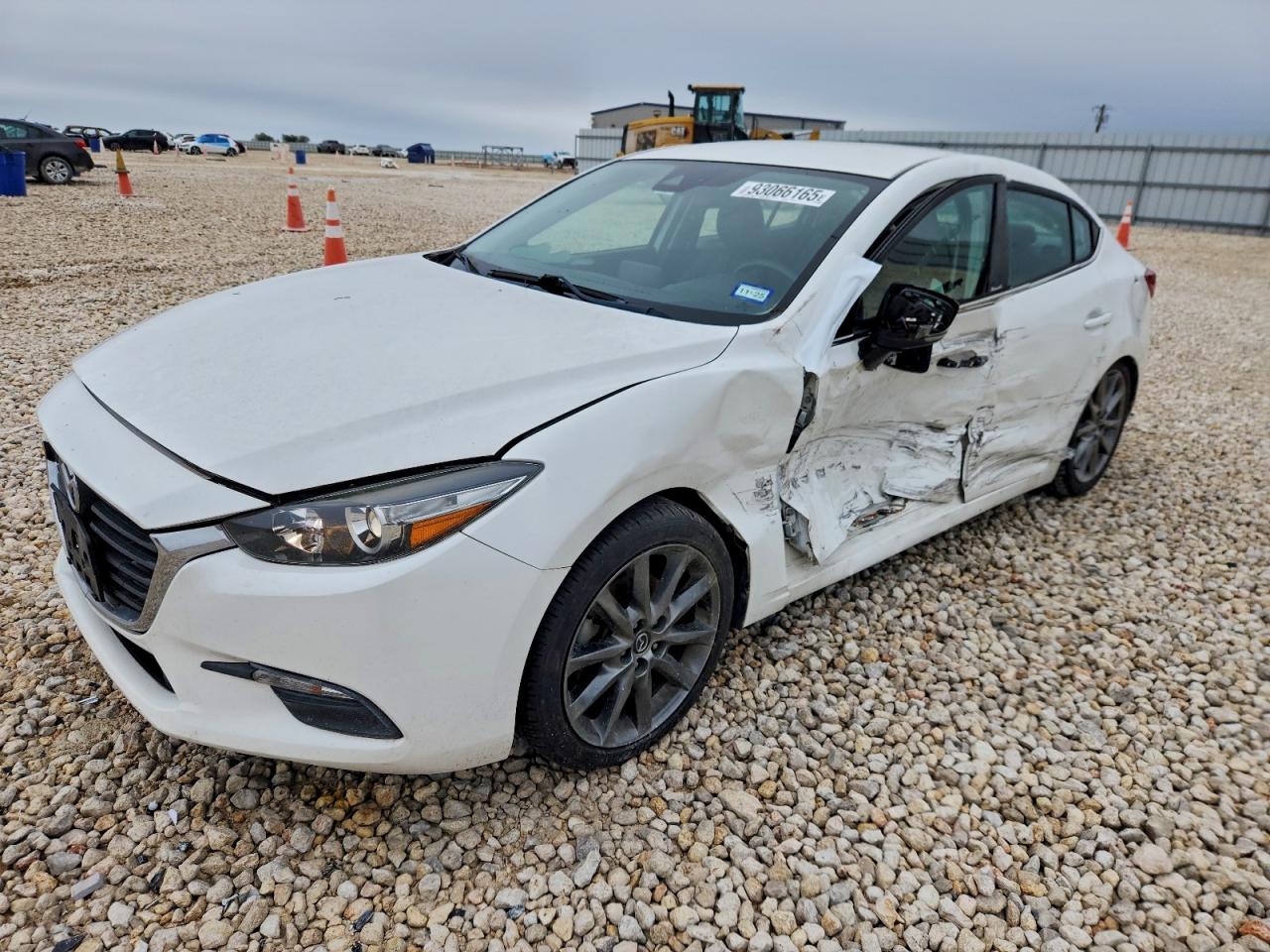 MAZDA 3 2018