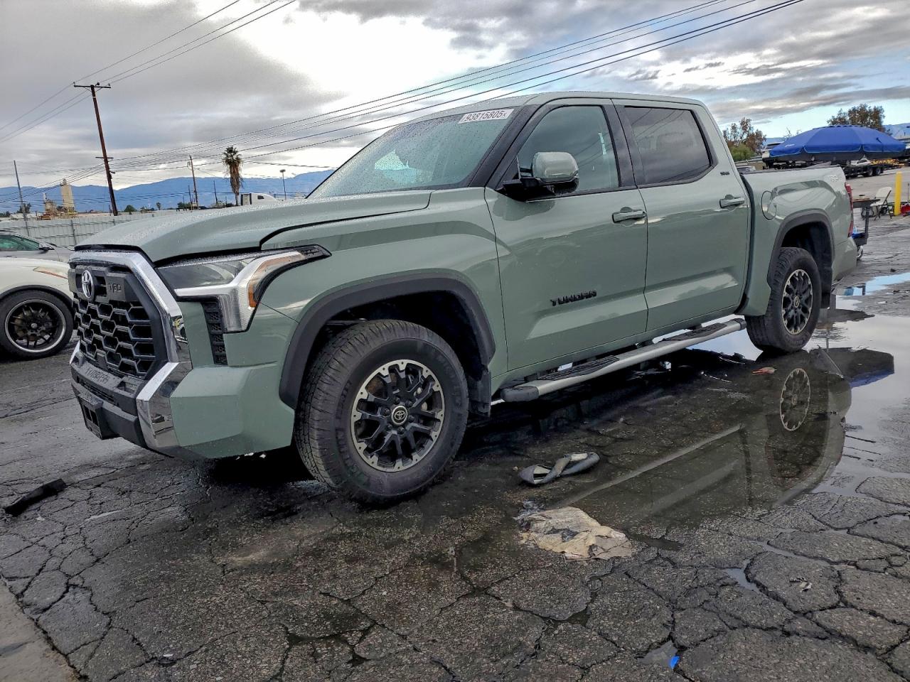 TOYOTA TUNDRA 2022