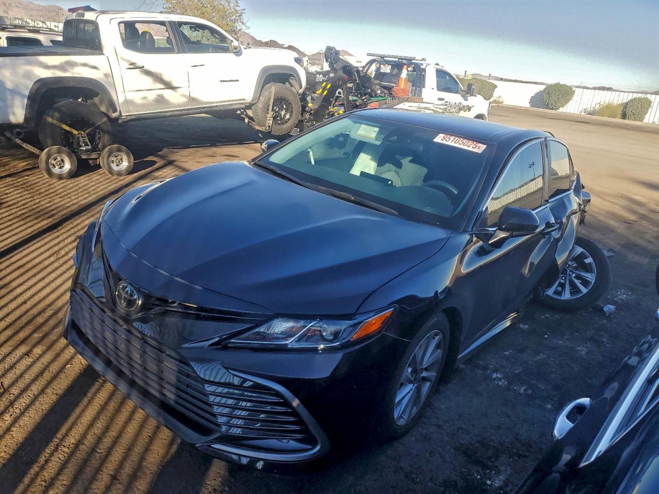 TOYOTA CAMRY LE 2023