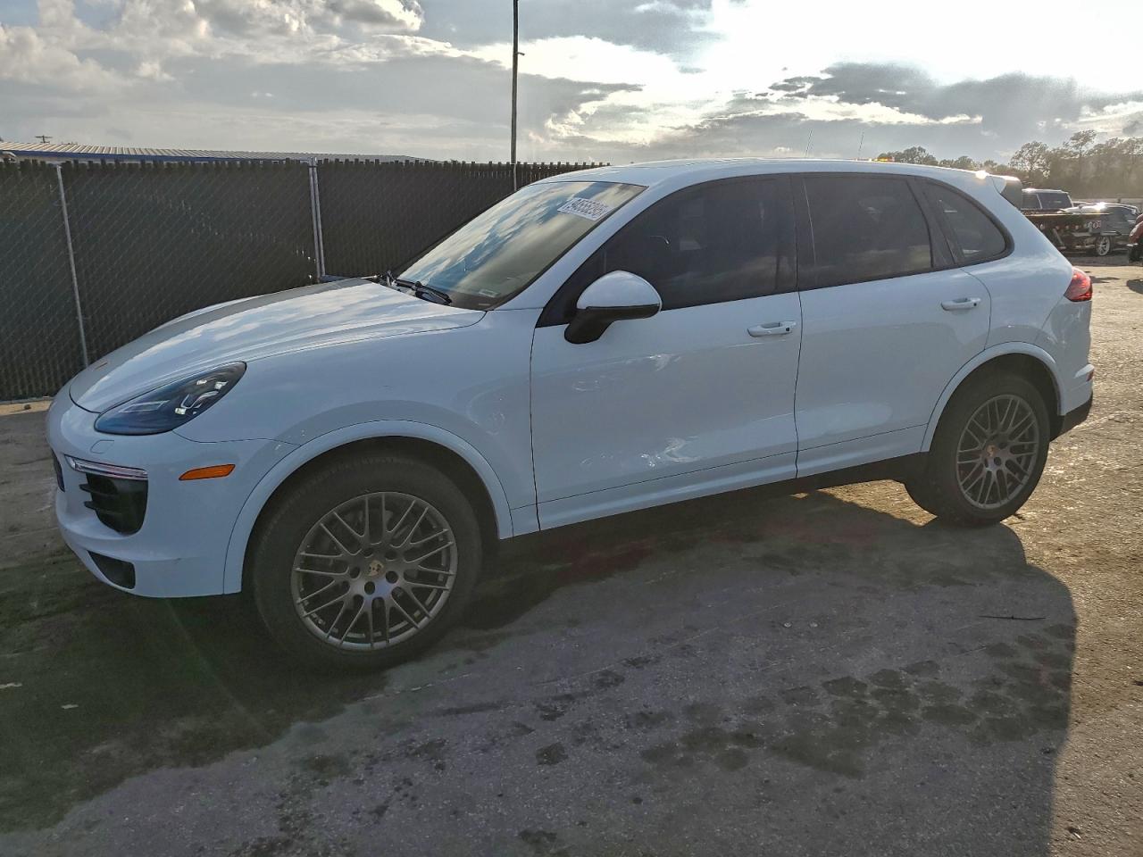 PORSCHE CAYENNE 2017