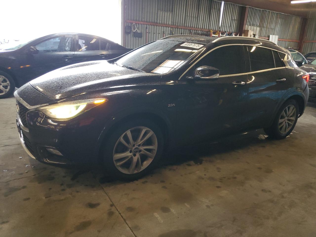 INFINITI QX30 2017
