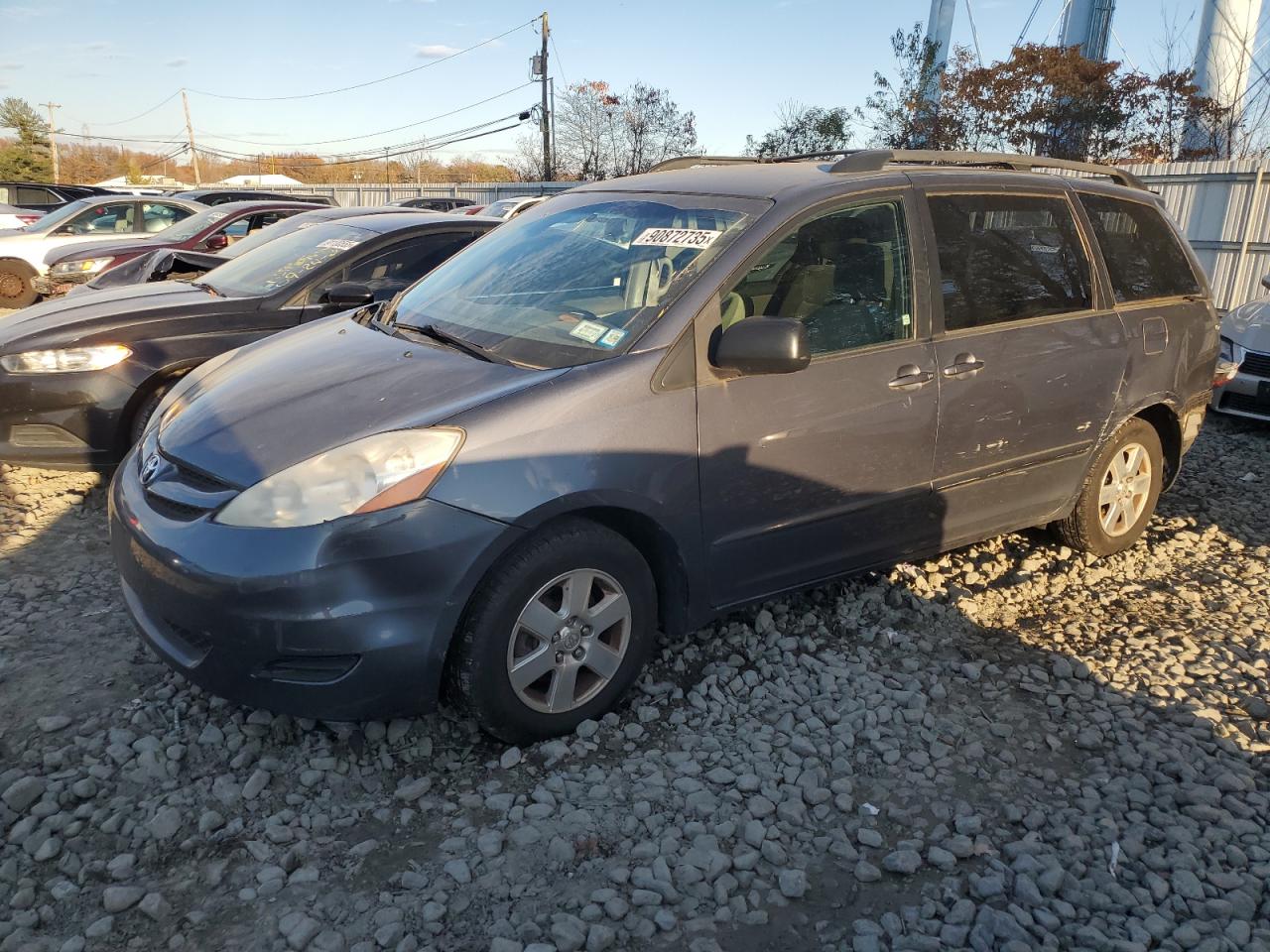 TOYOTA SIENNA CE 2010