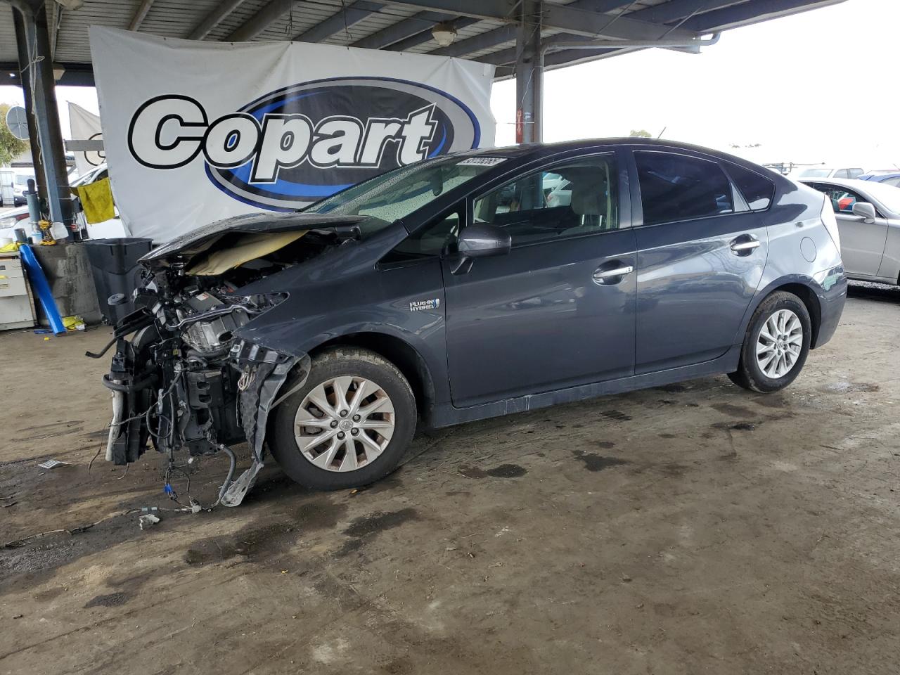 TOYOTA PRIUS PLUG-IN 2015
