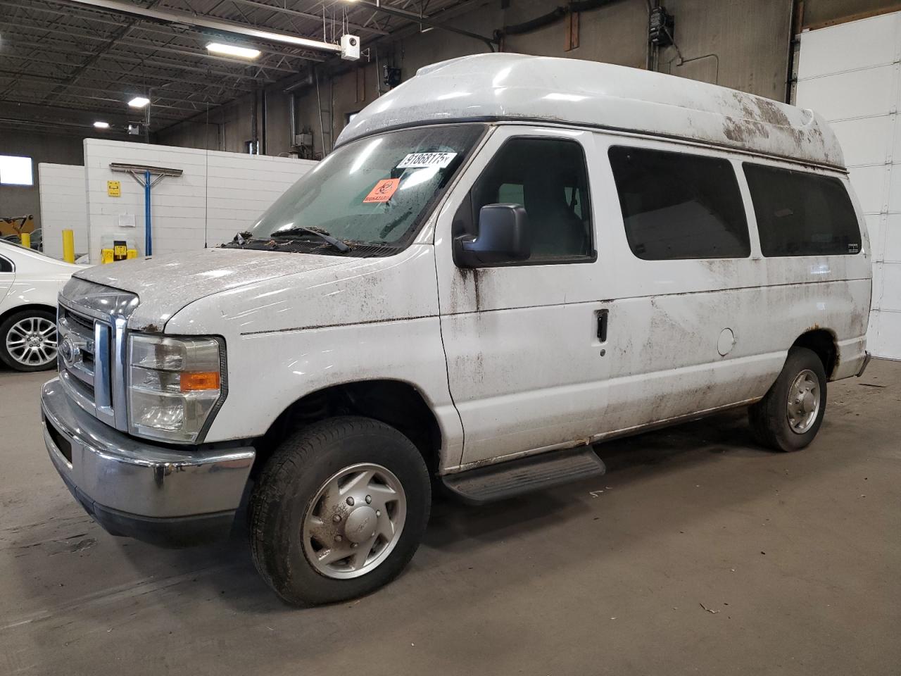 FORD ECONOLINE 2010