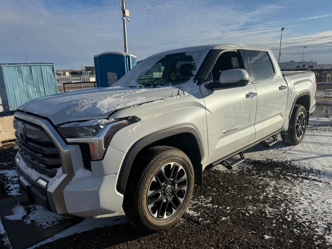 TOYOTA TUNDRA 2023