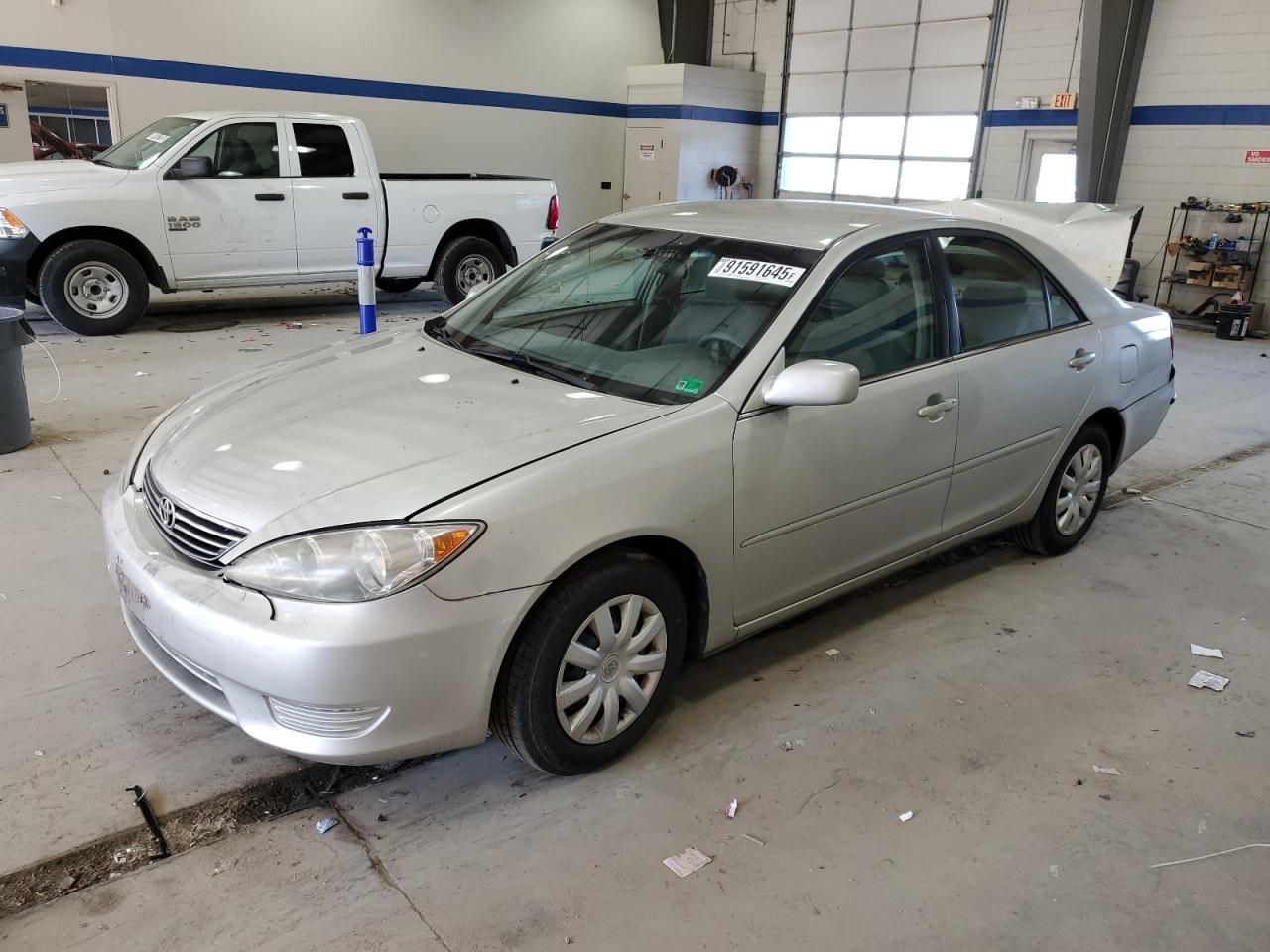 TOYOTA CAMRY LE 2005