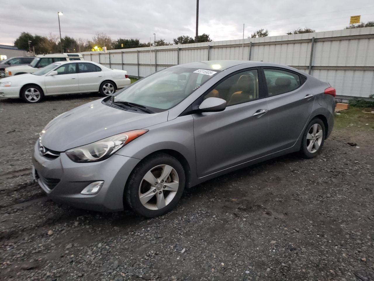 HYUNDAI ELANTRA GL 2012