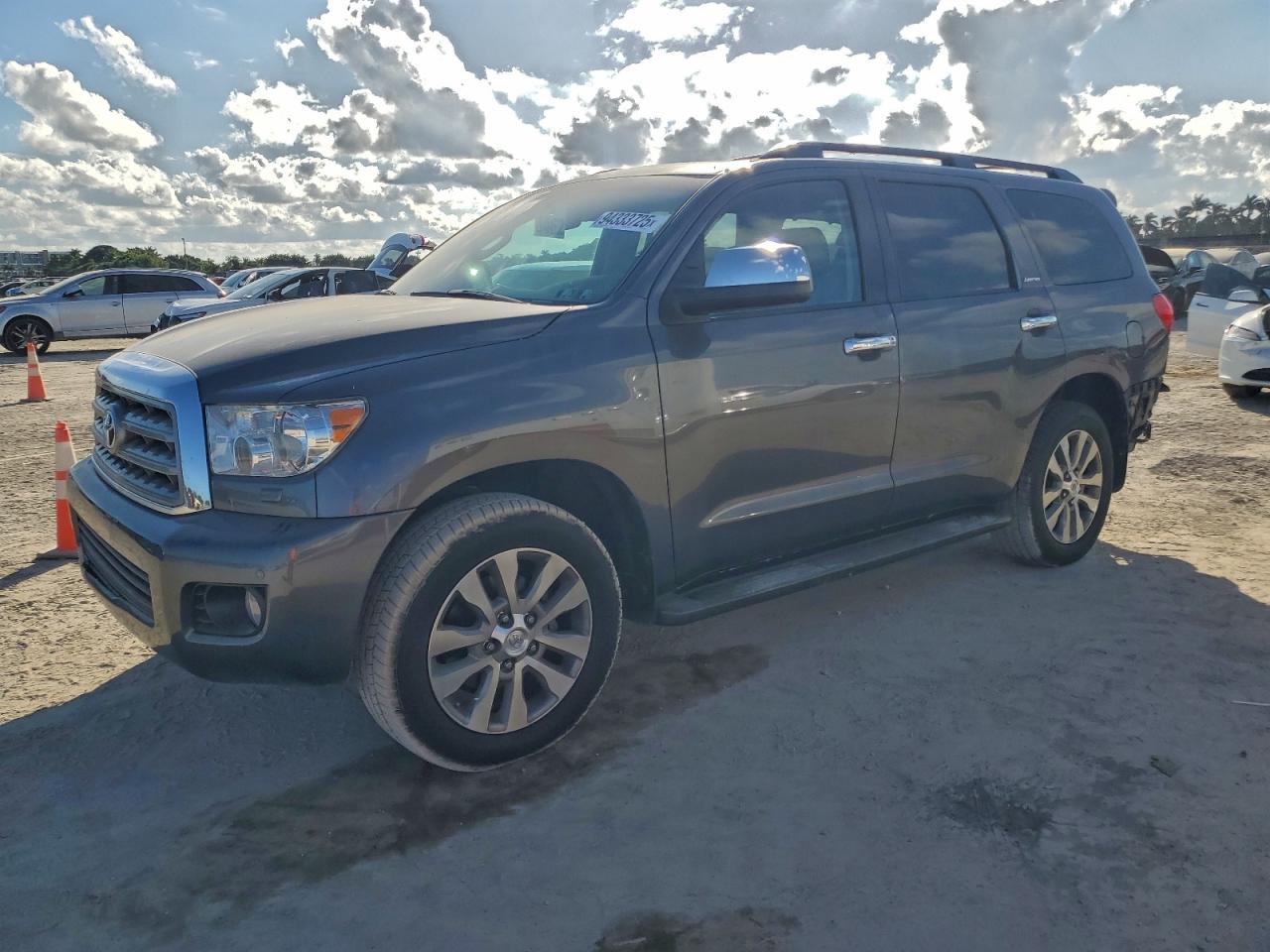 TOYOTA SEQUOIA LI 2016