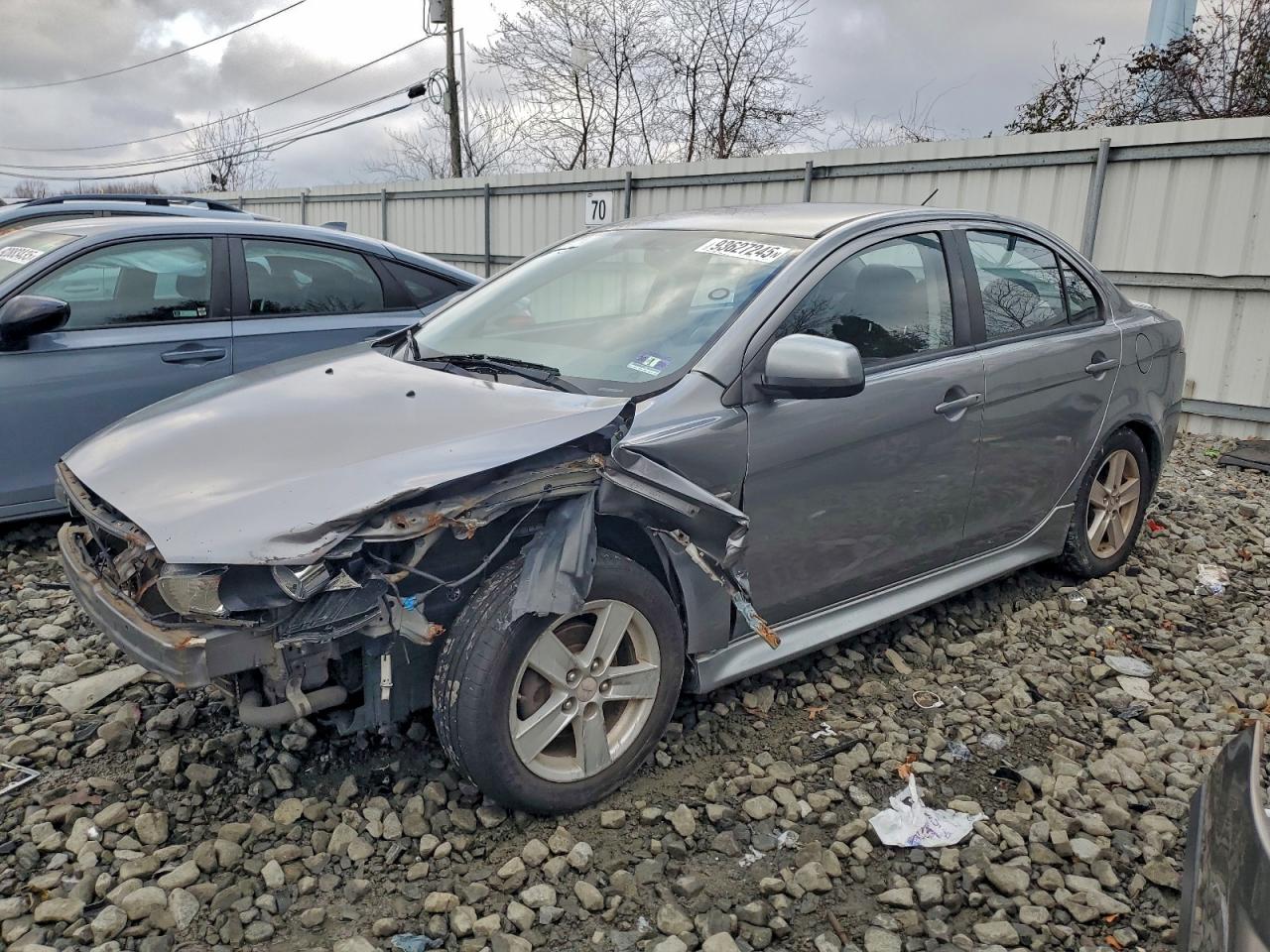 MITSUBISHI LANCER ES/ 2013