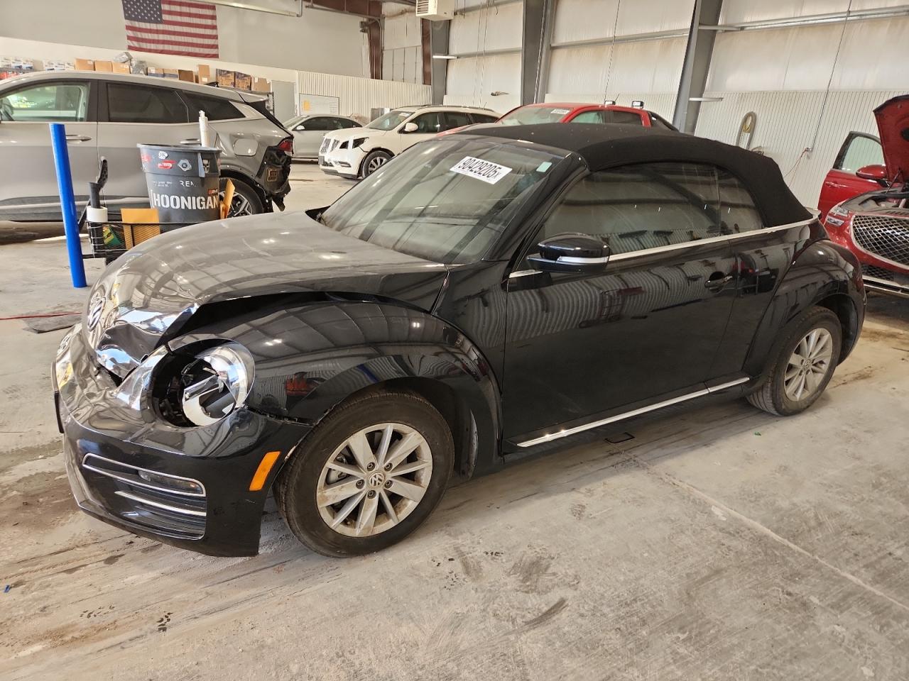 VOLKSWAGEN BEETLE 2019