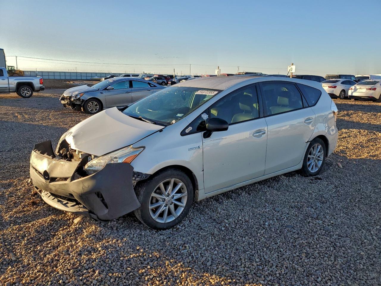 TOYOTA PRIUS V 2014