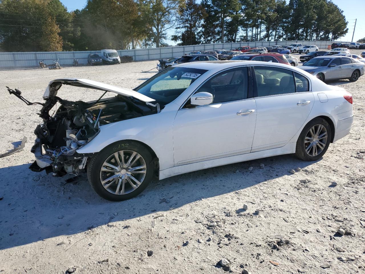 HYUNDAI GENESIS 3. 2014
