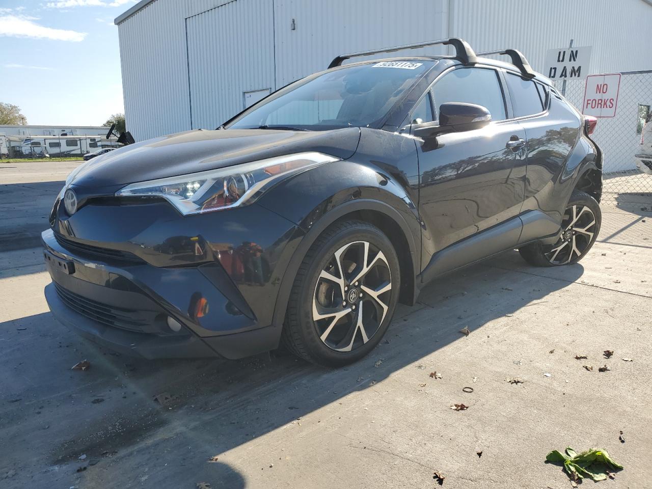 TOYOTA C-HR XLE 2018