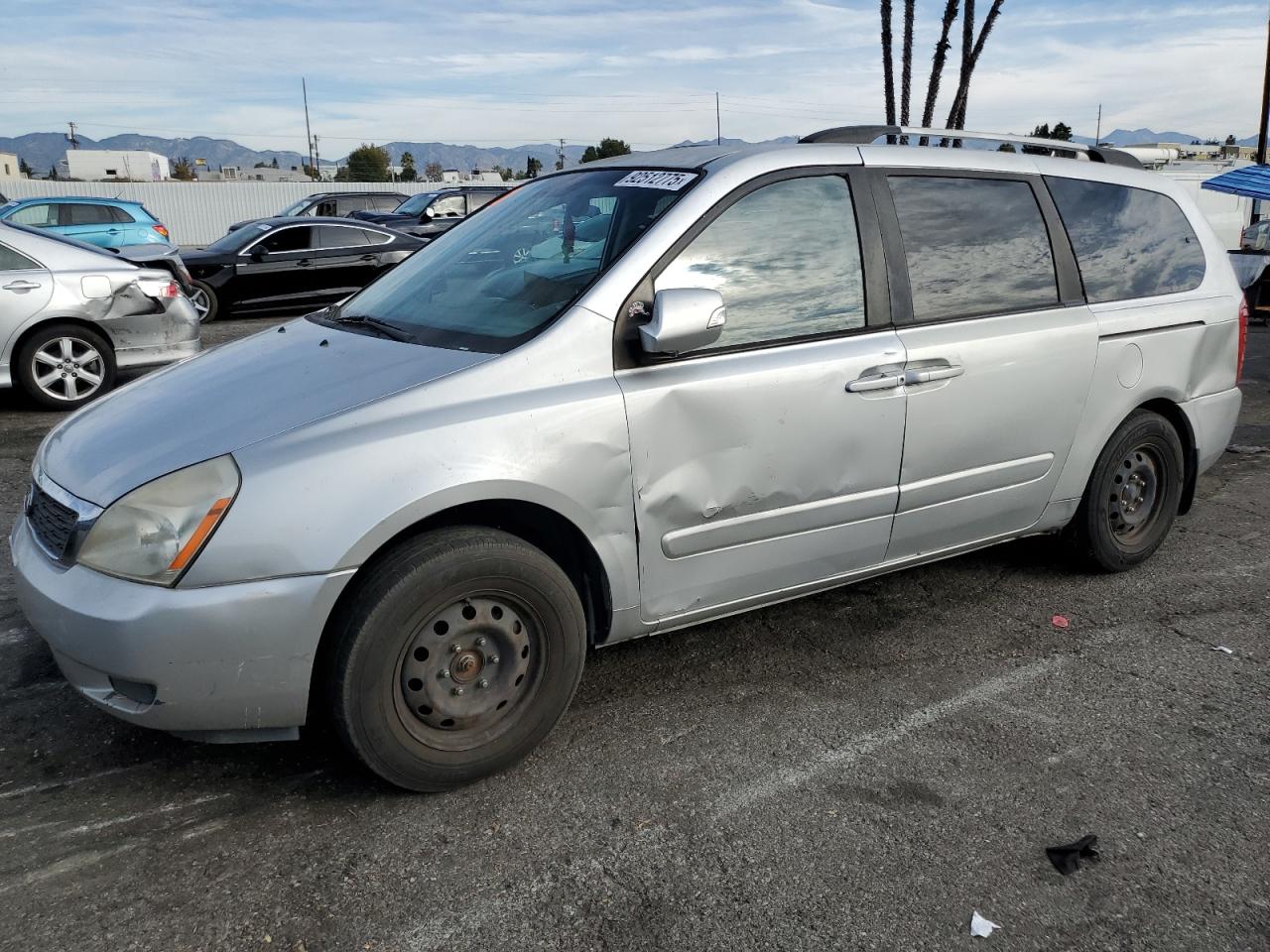 KIA SEDONA 2012