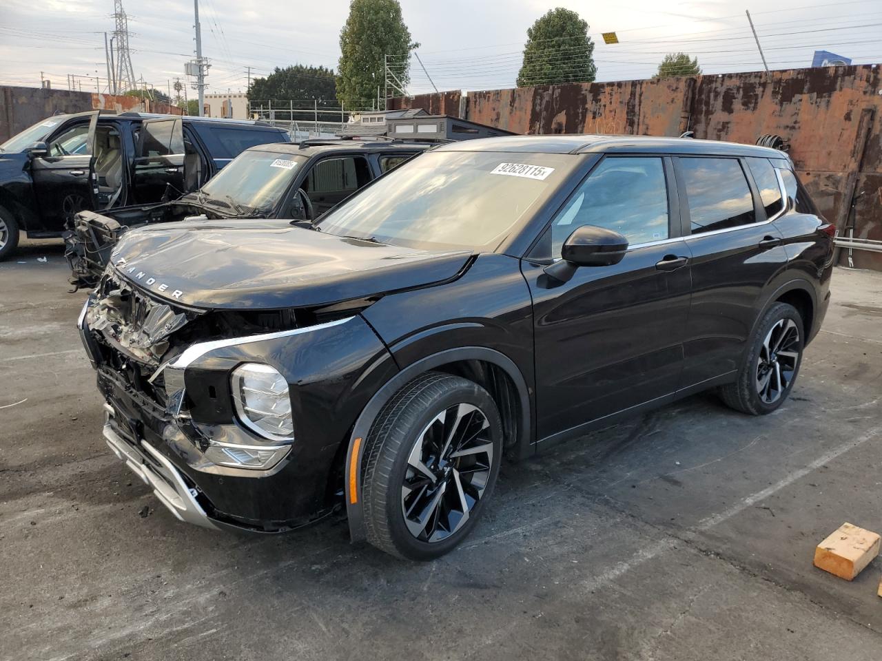 MITSUBISHI OUTLANDER 2022