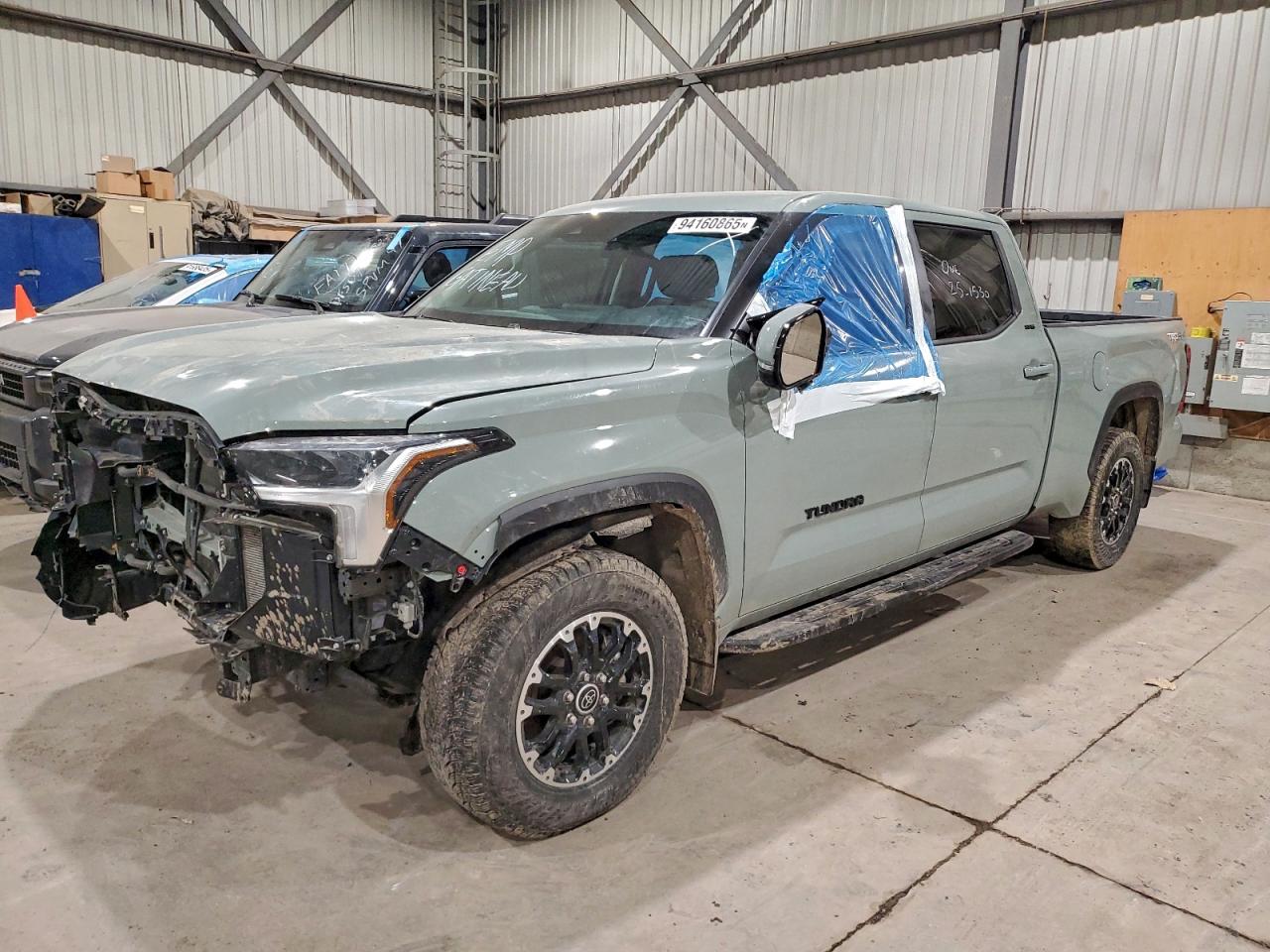 TOYOTA TUNDRA CRE 2024