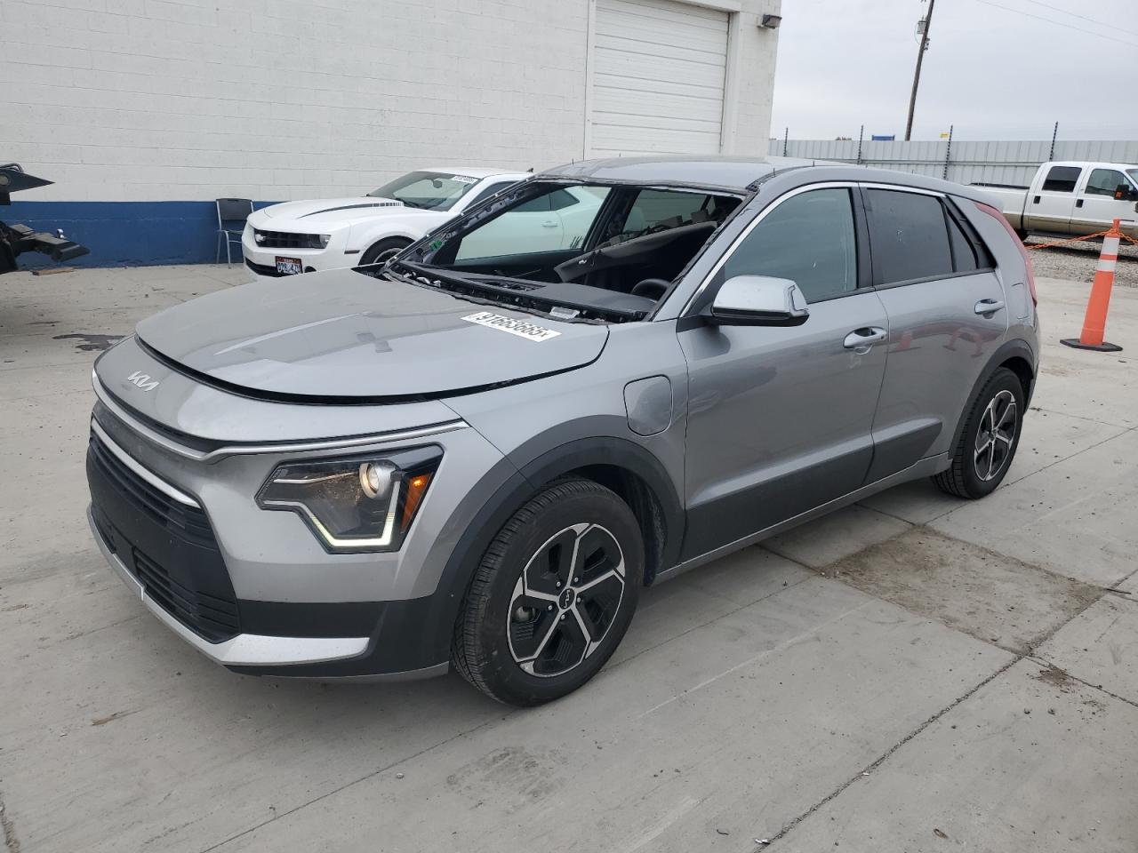 KIA NIRO EX 2023
