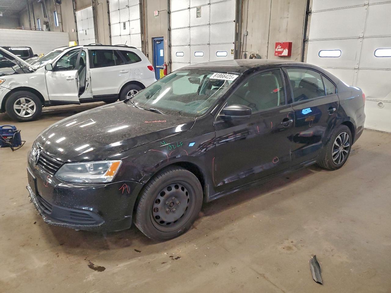 VOLKSWAGEN JETTA BASE 2013
