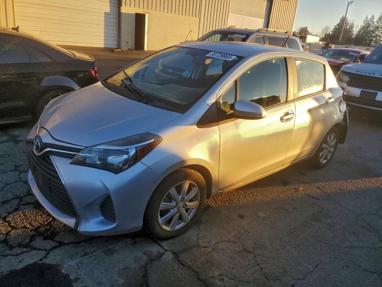 TOYOTA YARIS 2015