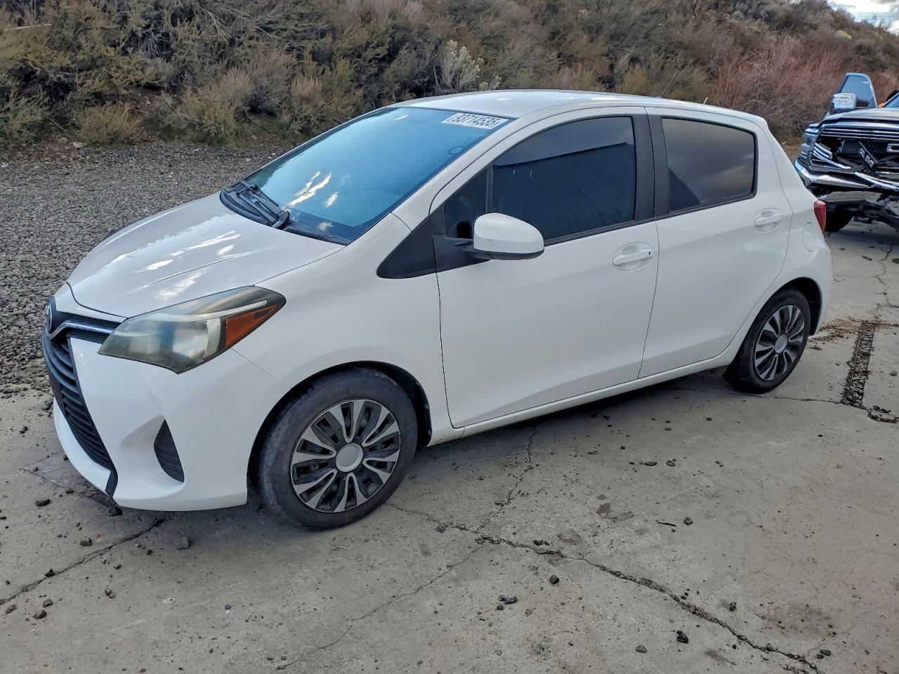TOYOTA YARIS 2015