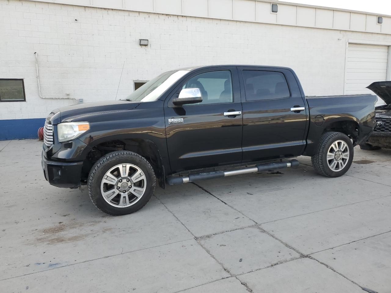 TOYOTA TUNDRA CRE 2014