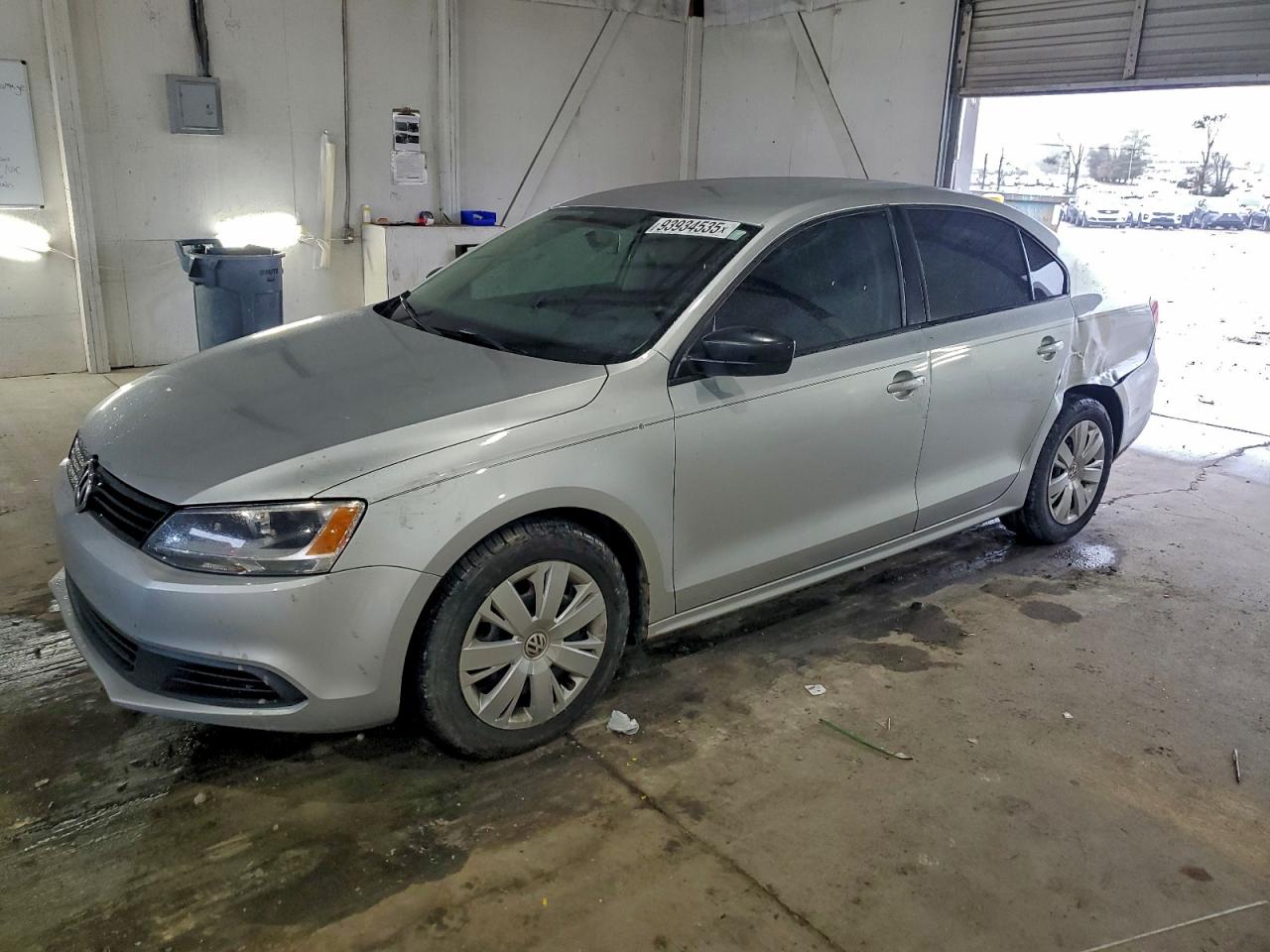 VOLKSWAGEN JETTA BASE 2011
