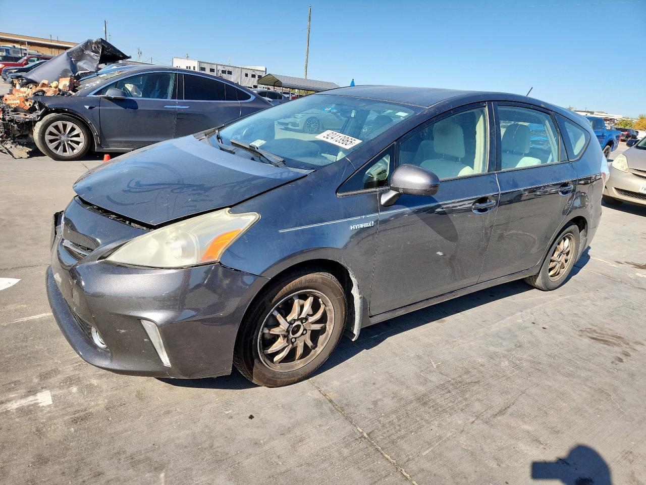 TOYOTA PRIUS V 2012