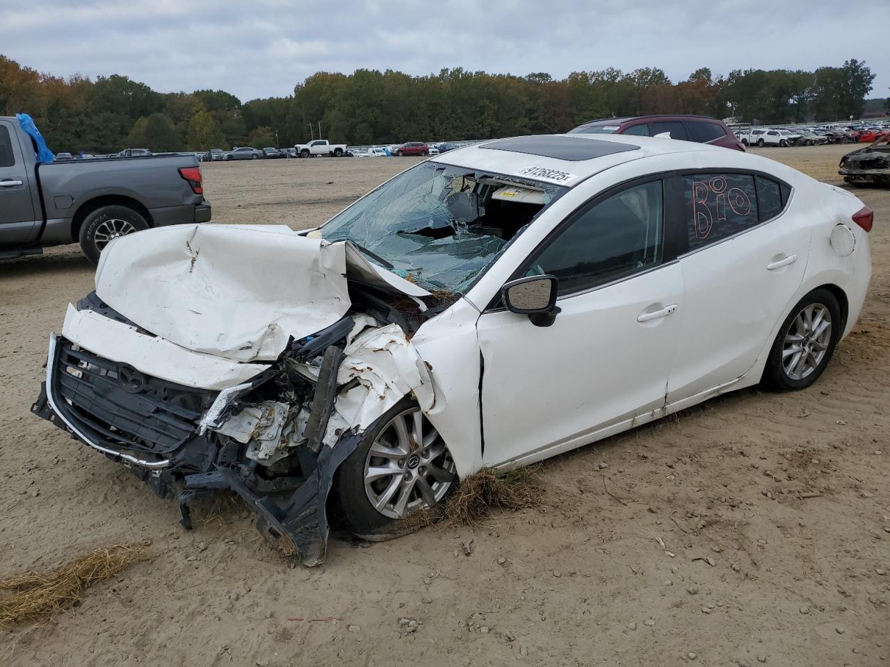 MAZDA 3 2016