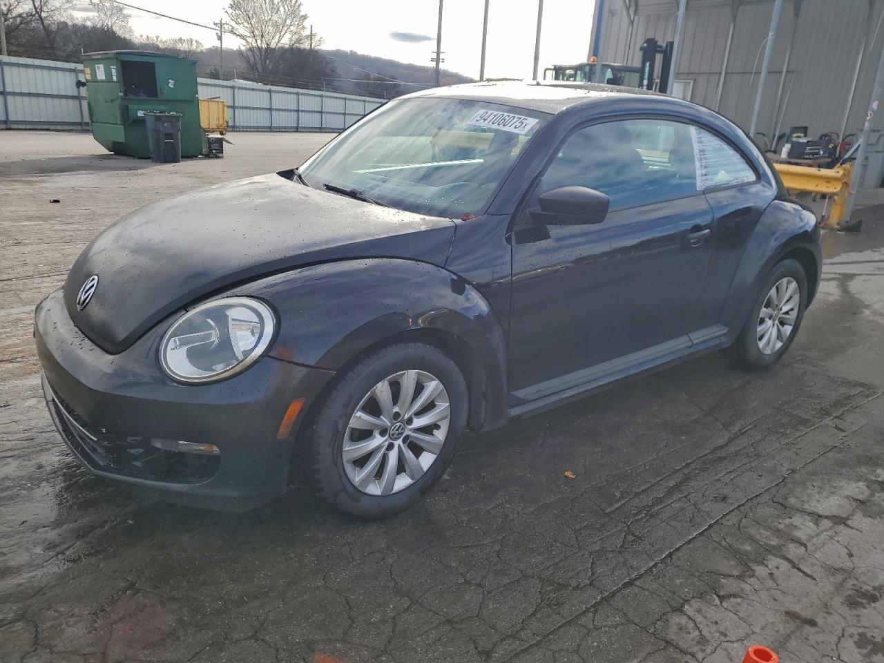 VOLKSWAGEN BEETLE 2014