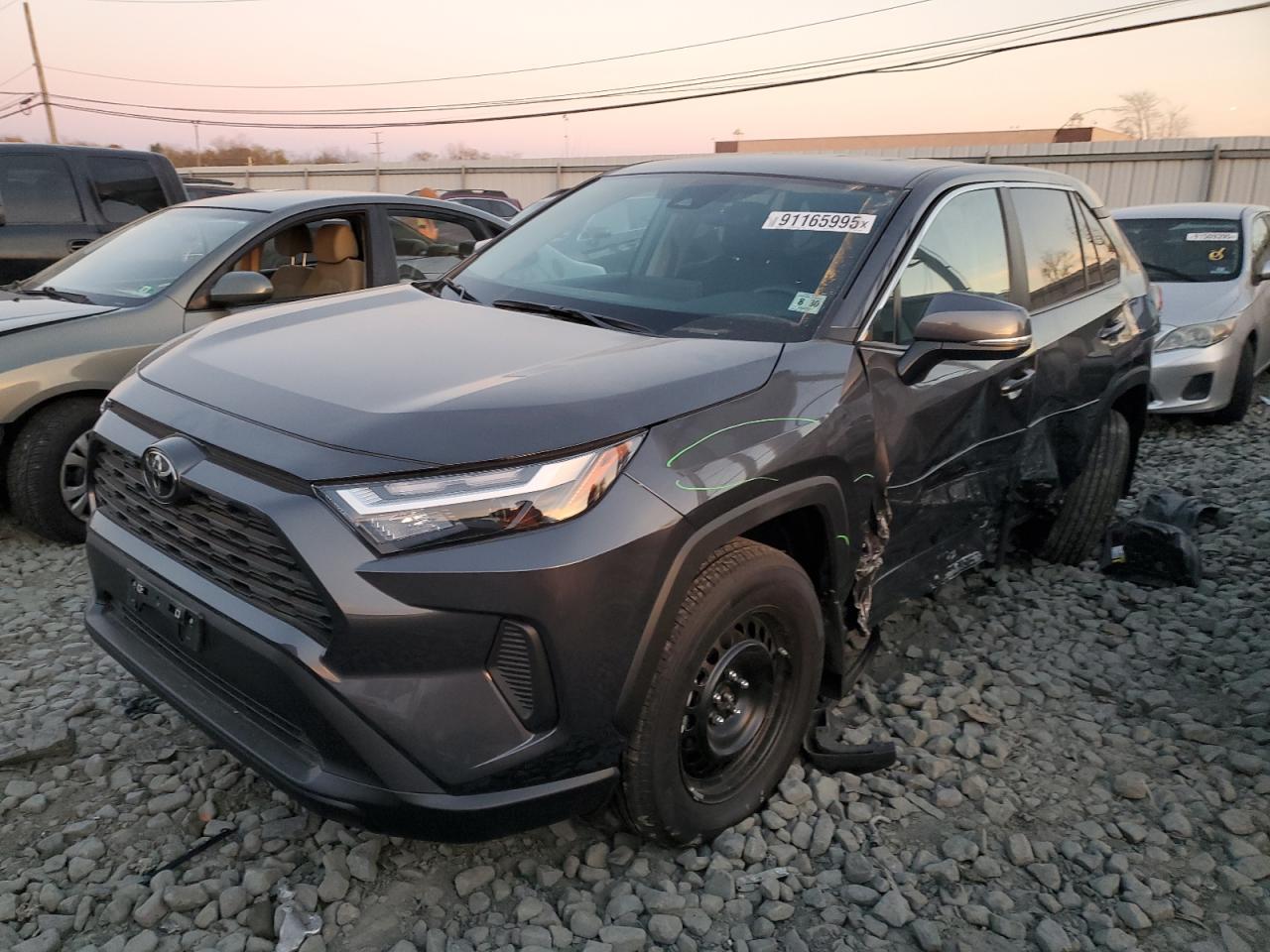 TOYOTA RAV4 LE 2025