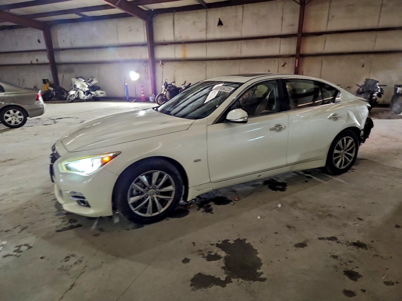 INFINITI Q50 PREMIU 2016