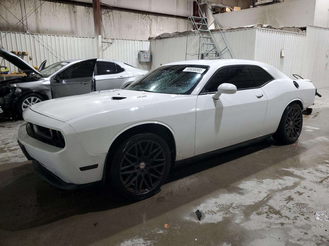DODGE CHALLENGER 2011
