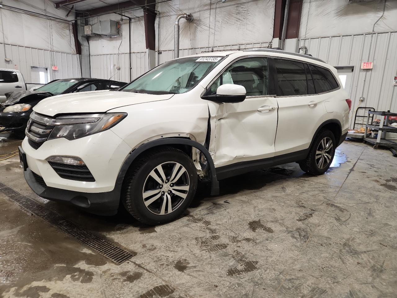 HONDA PILOT 2016