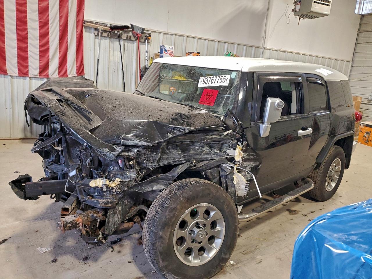 TOYOTA FJ CRUISER 2012