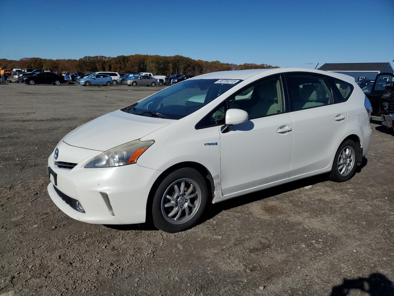 TOYOTA PRIUS V 2012