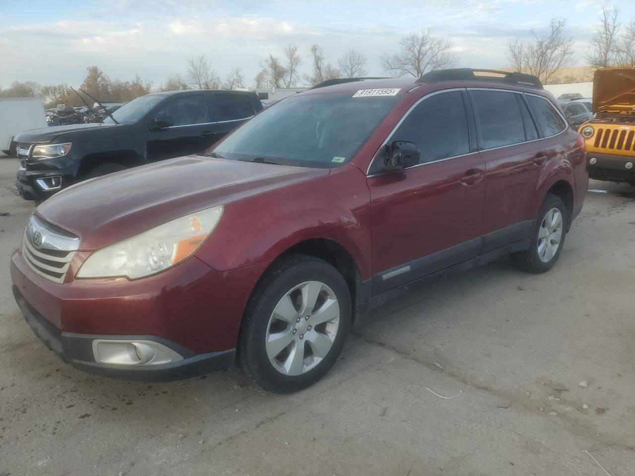 SUBARU OUTBACK 2. 2012