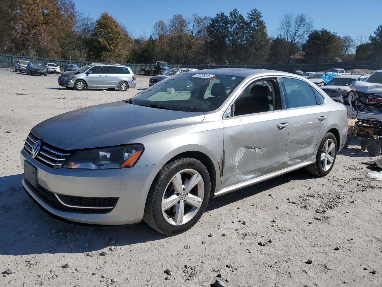 VOLKSWAGEN PASSAT SE 2013