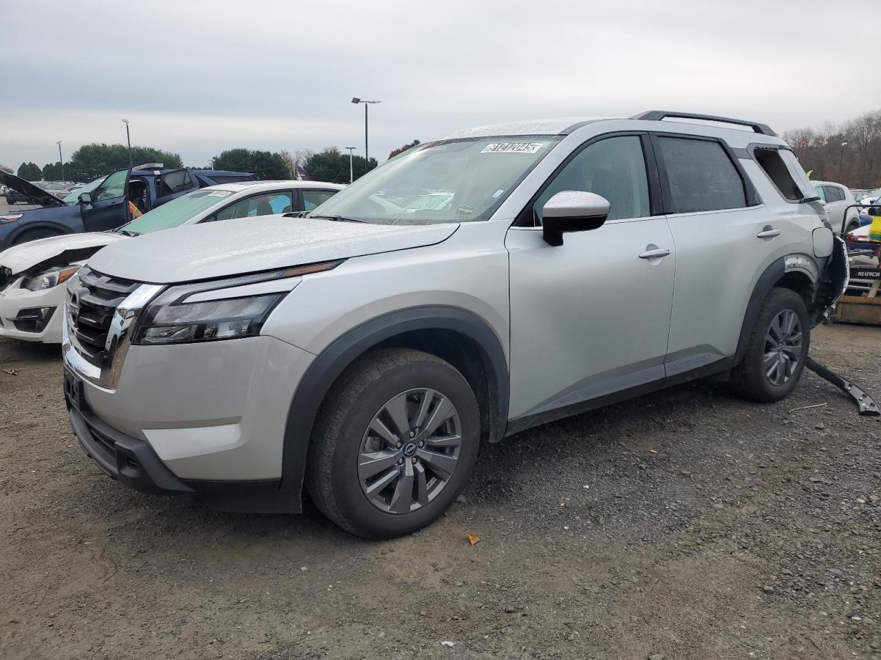 NISSAN PATHFINDER 2024