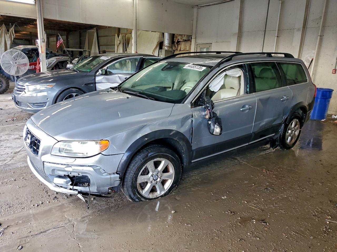 VOLVO XC70 3.2 2012