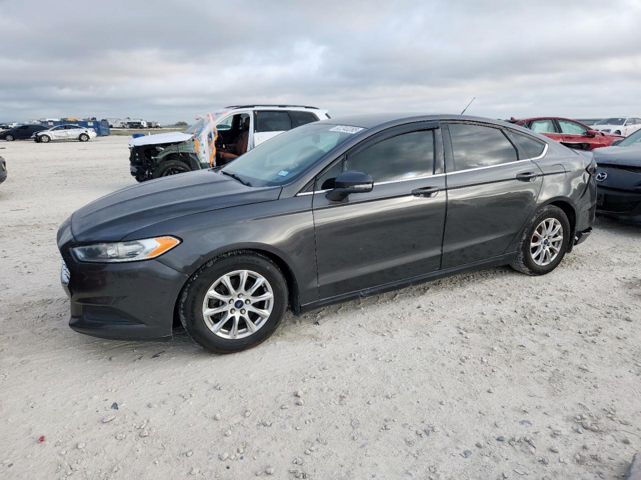 FORD FUSION S 2015