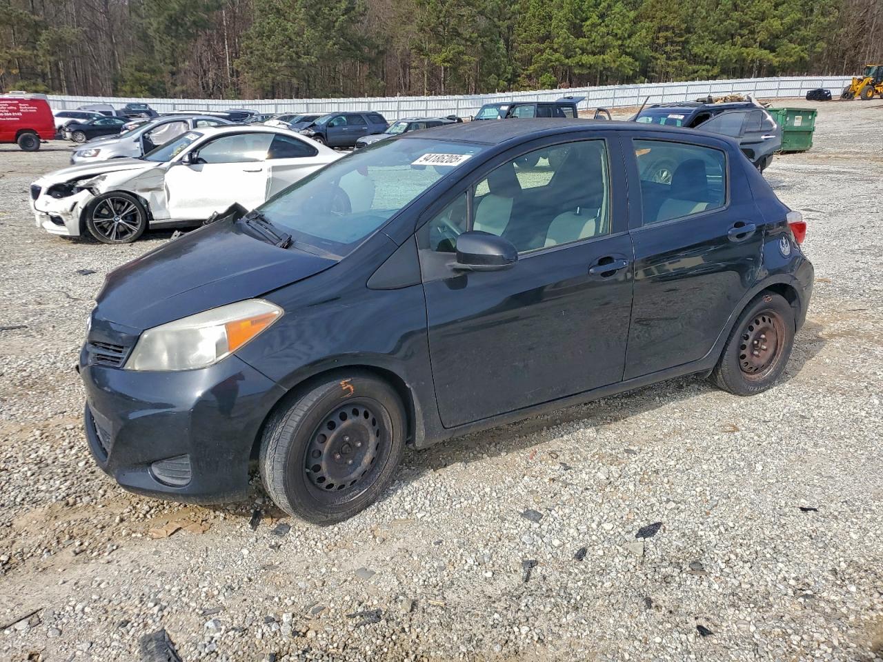 TOYOTA YARIS 2013