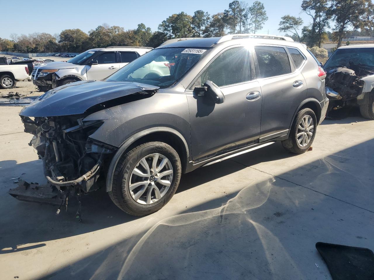 NISSAN ROGUE 2017