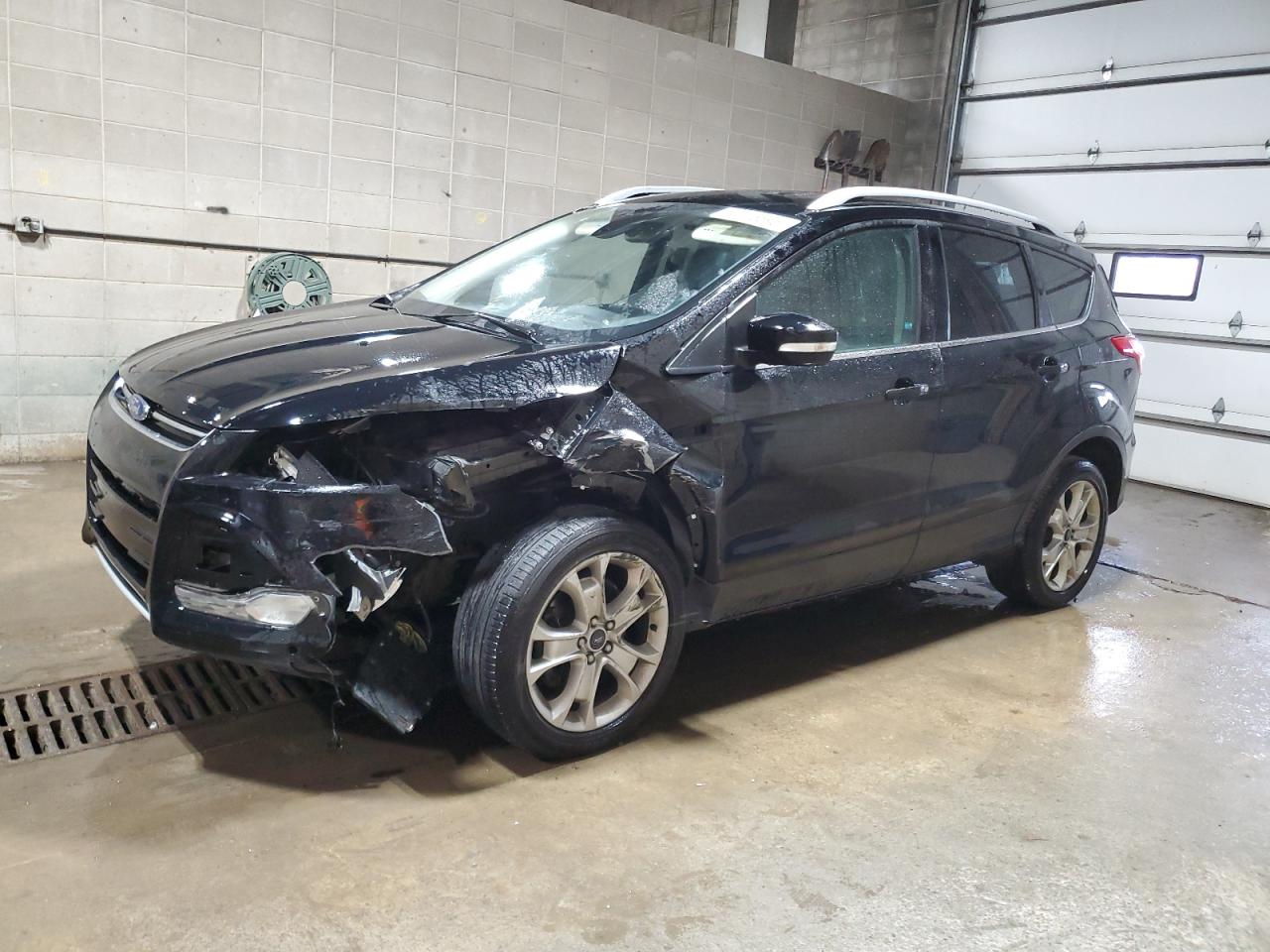 FORD ESCAPE TIT 2016