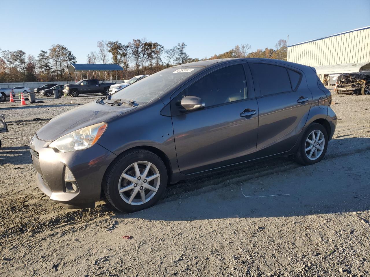TOYOTA PRIUS C 2012